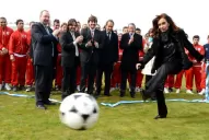 La sonrisa de Francisco, los nervios de la Presidenta