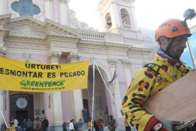 Greenpeace protestó en el centro de Salta contra los desmontes