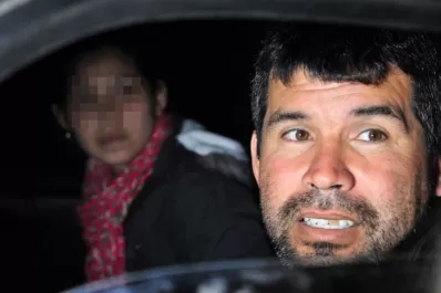 Los policías me amenazaron con entregar a mi hija a un prostíbulo si no pagaba los $30.000