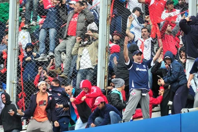 Denuncian que la barra de Independiente prepara una emboscada