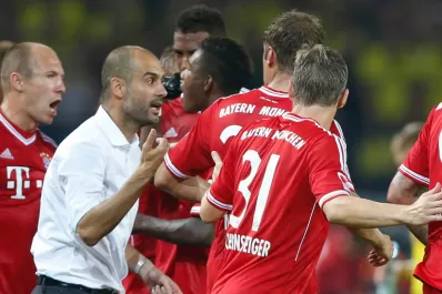 Guardiola deja el vestuario para darle intimidad a sus jugadores