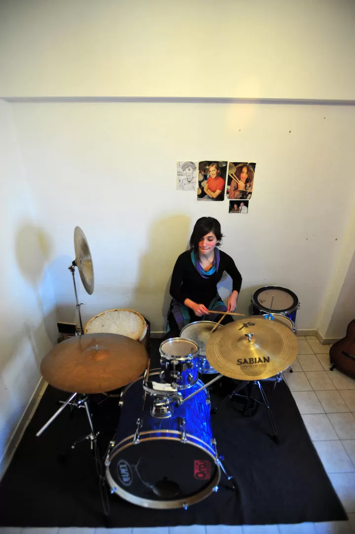 ENSAYO. Bombo y platillos para un folclore con la potencia del rock.  LA GACETA / FOTO DE DIEGO ARAOZ 