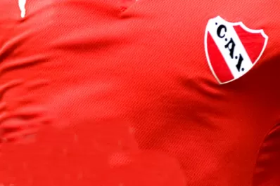 Tras una advertencia el partido de Independiente se jugará por la tarde