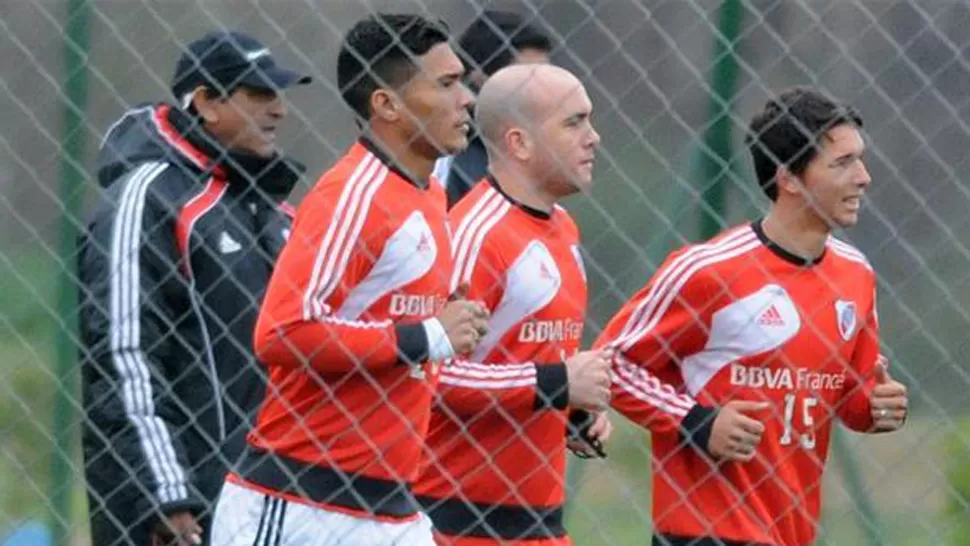 EN ACCION. Aunque no fue habilitado, el colombiano estuvo en el predio de Ezeiza. FOTO TOMADA DE CANCHALLENA.COM