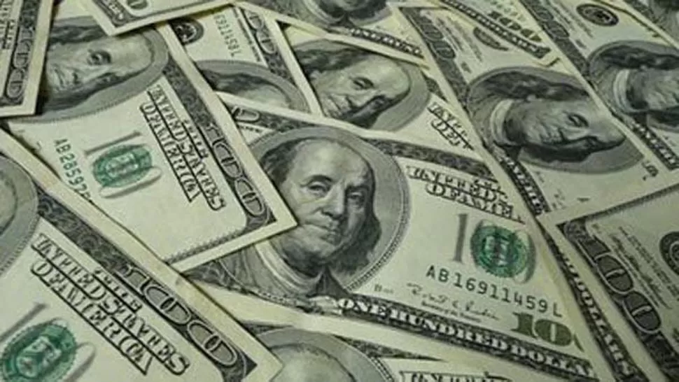 VARIACIÓN. El dólar blue cotiza a $ 8,54, pero en algunas cuevas se vende a $ 8,70. LA GACETA