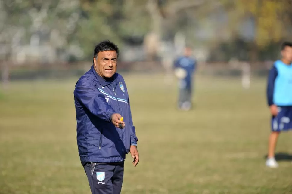 EL CONDUCTOR. Ricardo Rodríguez sigue al frente del plantel decano. 