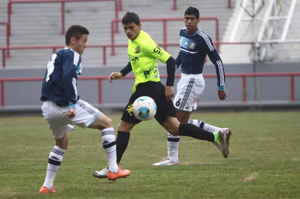 LA JOYITA DEL TIBURÓN. Juan Manuel Imbert marcó varios goles en amistosos. 