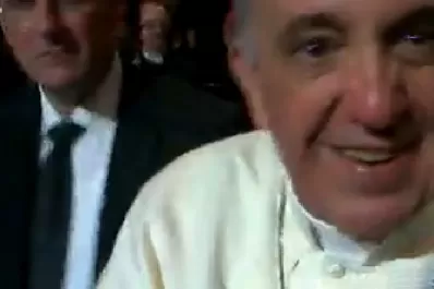 Dos seminaristas tucumanos mostraron el saludo de Francisco en un emocionante video
