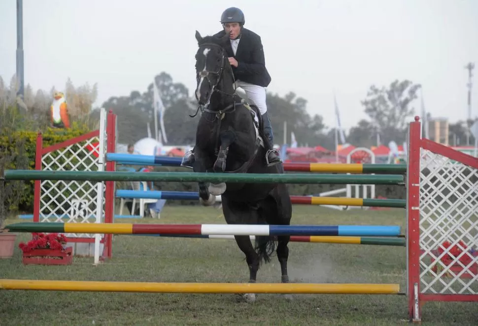 BUEN SALTO. Juan Pidutti montará a LF Tyson en la prueba principal. 