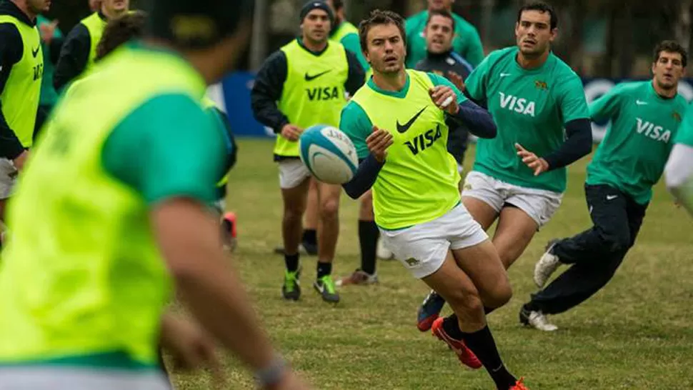 LA VUELTA. Hernández será el encargado de conducir a los backs argentinos, en reemplazo del tucumano Sánchez. FOTO PRENSA UAR