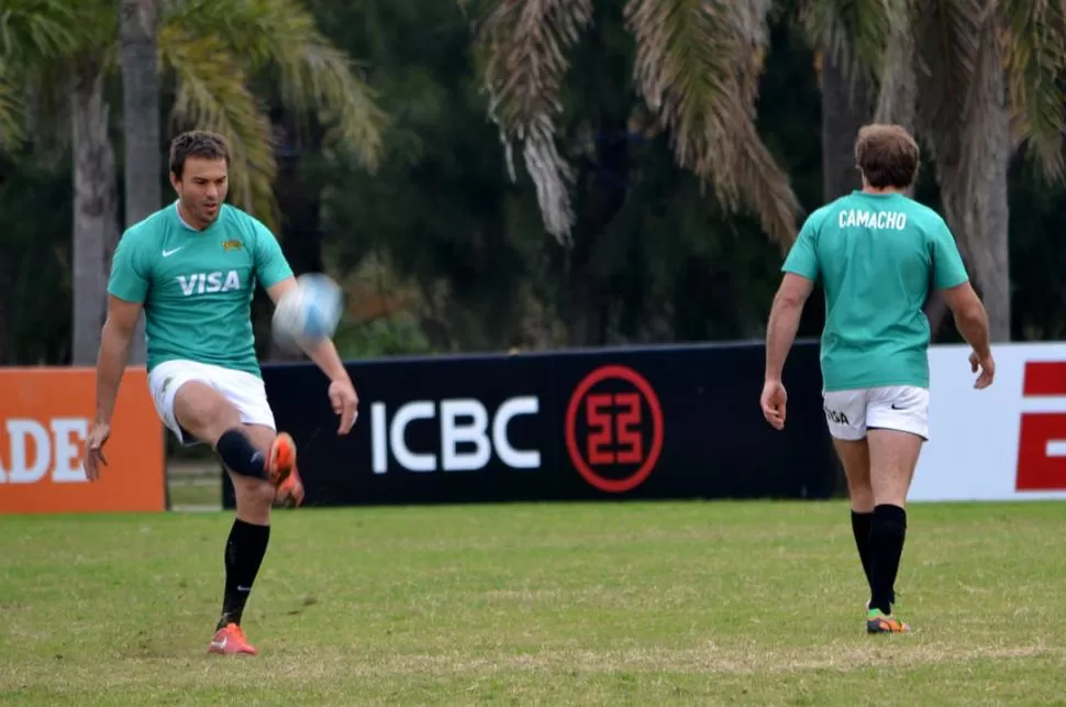 HACE MAGIA. Hernández vuelve a ponerse la 10 de Los Pumas. 