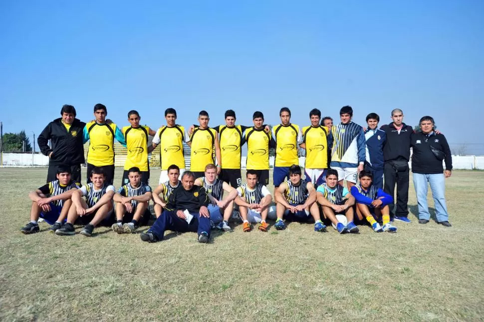 ¡AQUI ESTÁN ELLOS SON....! El plantel de Social Lastenia comenzará el próximo lunes la pretemporada con miras a su participación en el Argentino B. El optimismo reina en la entidad del este tucumano. 