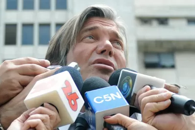 Asaltaron otra vez al abogado Burlando y le robaron una camioneta Porsche