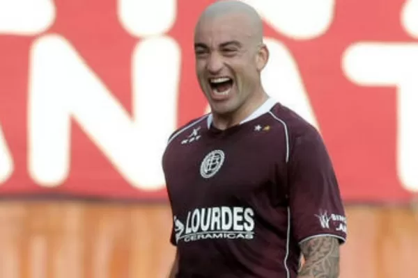 Silva le puso su sello a la victoria de Lanús