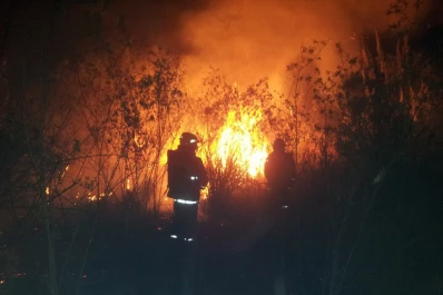 Un incendio al pie del cerro atemorizó a Yerba Buena