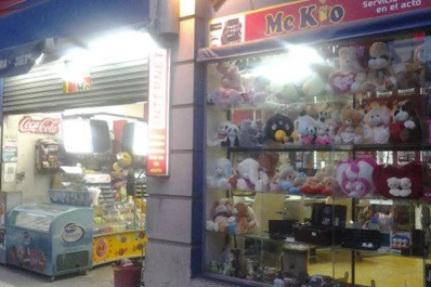 El asalto a un drugstore a metros de la Casa de Gobierno fue un autorrobo