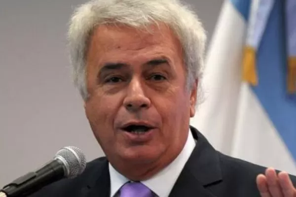 De la Sota votó temprano y auguró una gran participación cívica