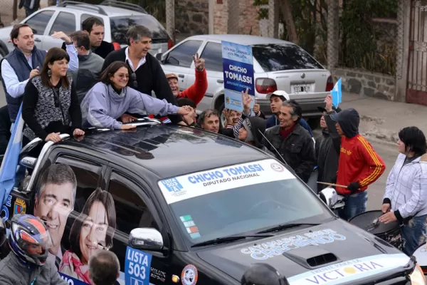 Barrionuevo logró quebrar la polarización en Catamarca