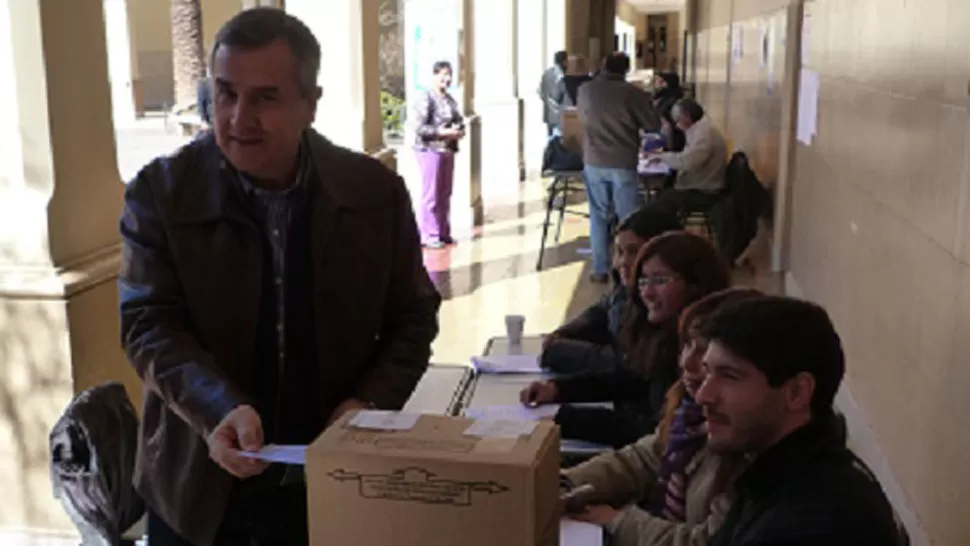 MORALES. El senador radical votó en Jujuy. FOTO TOMADA DE DIARIOJUJUY.COM