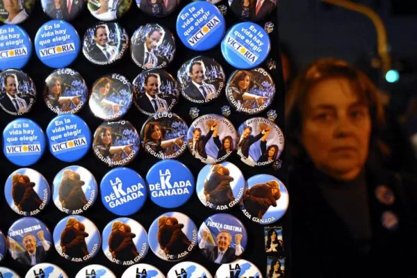 Los K pierden cinco puntos respecto de 2009