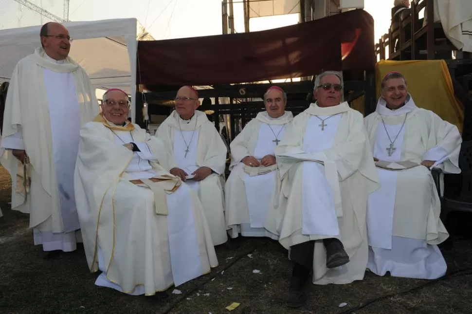 ENCUENTRO. Los festejos reunieron a prelados de la región NOA. LA GACETA /( FOTOS DE OSVALDO RIPOLL