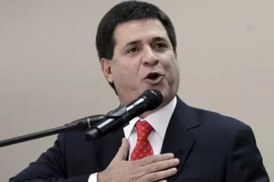 Cristina y Mujica participan de la asunción de Cartes, nuevo presidente de Paraguay