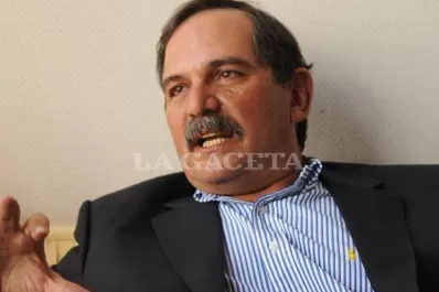 Alperovich viajó a Israel y Amado lo reemplaza hasta el 26