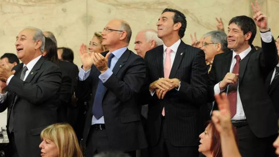 RENOVACIÓN. La población encuestada pidió cambios en el gabinete del Gobierno. FOTO TOMADA DE LAVOZ.COM.AR