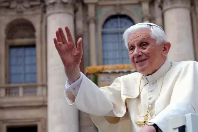 Benedicto XVI renunció porque lo dijo Dios
