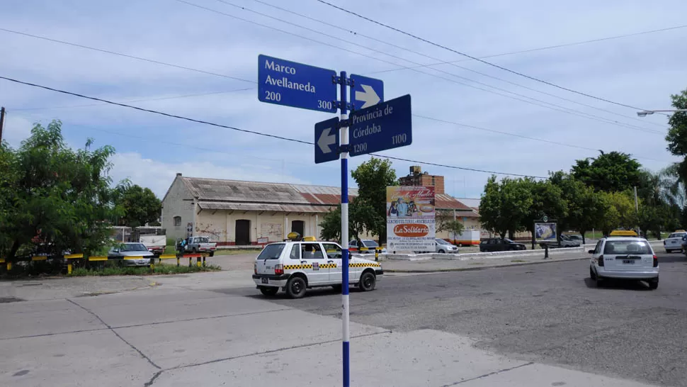 OBRA NECESARIA. La apertura de calles permitirá que mejore el tránsito vehicular de oeste a este, y viceversa. LA GACETA