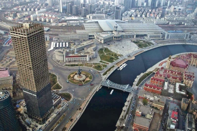 El World Financial Center del gigante asiático va tomando altura