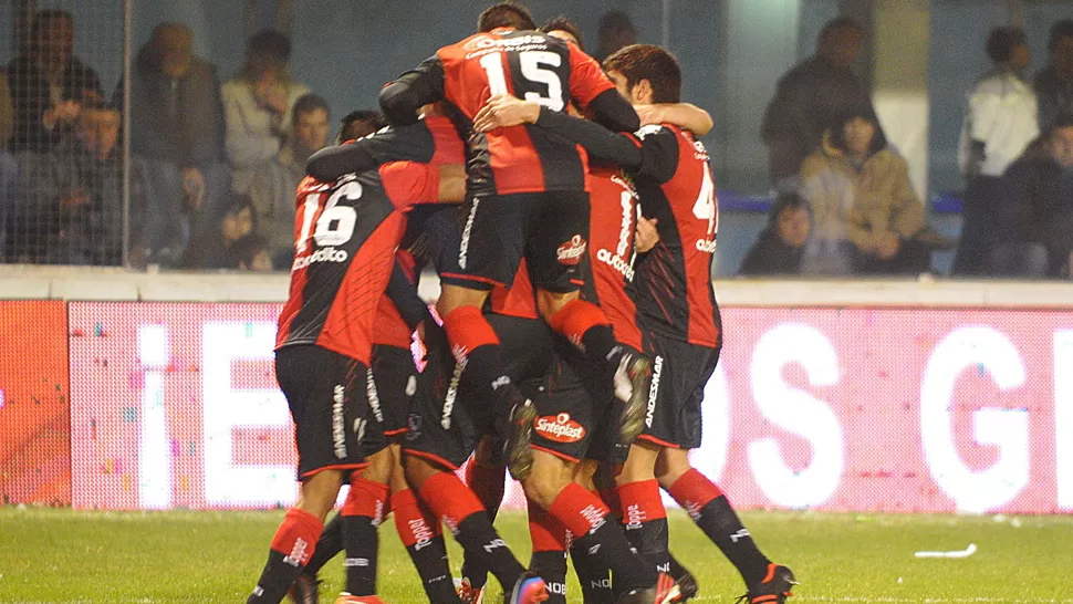 TORRE DE ALEGRÍA. Newell's se llevó los tres puntos de Rafaela. TELAM