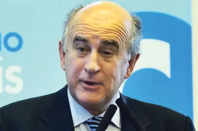 Parrilli acusó a Magnetto de pretender gobernar el país