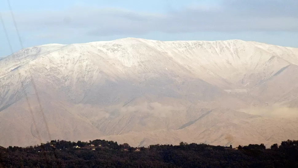 CERRO MAQUILLADO. El garrotillo cayó ayer por la tarde, según informaron desde Vialidad Nacional. LA GACETA / FOTO DE INÉS QUINTEROS ORIO