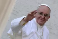 Le contó al Papa que fue violada y Francisco la llamó