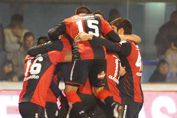 Newell's y Gimnasia van por la punta