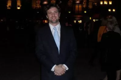 Un asesor de Rojkés de Alperovich asume como director en Canal 10