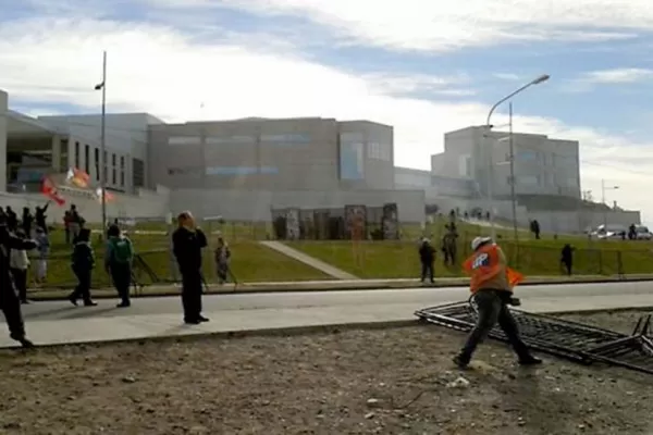 Incidentes en Neuquén en medio del debate por el acuerdo YPF-Chevron