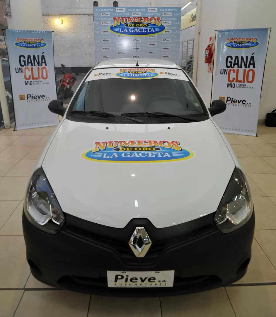 ESPERANDO UN DUEÑO. El Clío Mío será sorteado el 11 de septiembre. LA GACETA / FOTO DE DIEGO ARAOZ 