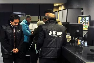 Contienen la suba del dólar paralelo en $ 9,45 y el Central aumenta el oficial