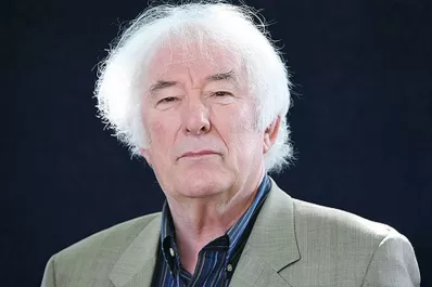 Murió el poeta irlandés ganador del Nobel Seamus Heaney