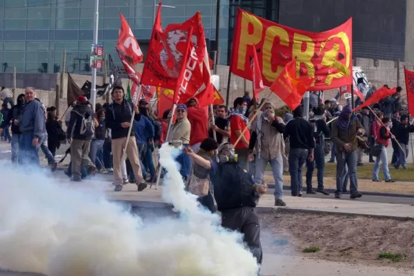 Acusan a la izquierda del caos en Neuquén