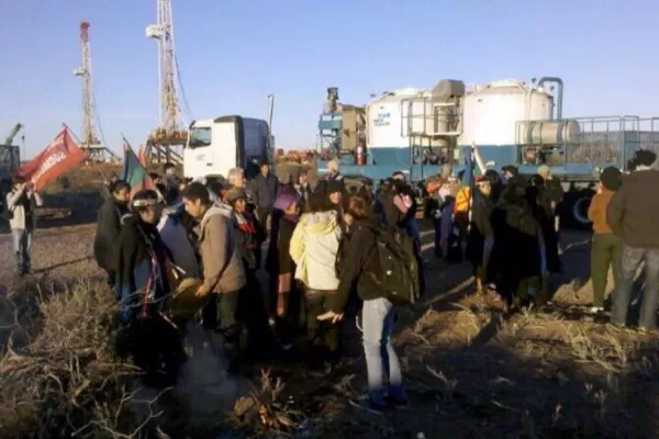 Mapuches cortan el acceso a Vaca Muerta