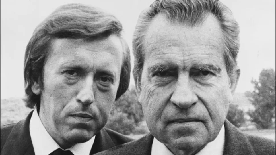 EN 1977. David Frost (izquierda) junto a Nixon. FOTO TOMADA DE FOX59.COM