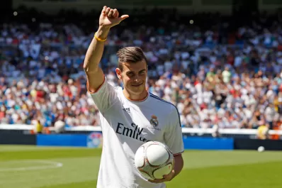 Real Madrid al fin pudo presentar a Gareth Bale