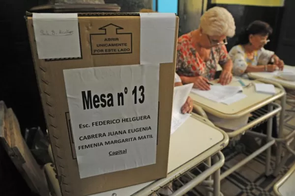 Los docentes votan para renovar su conducción nacional