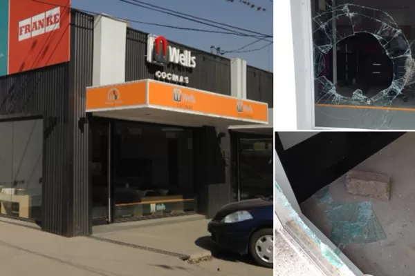 Usaron un pedazo de cordón cuneta para romper una vidriera y robar