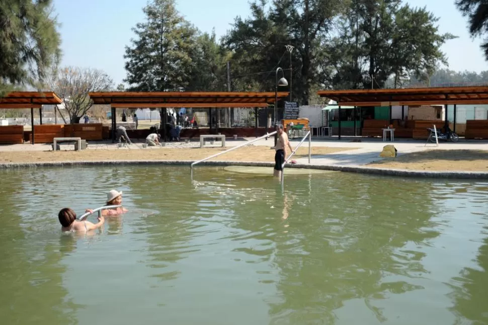 LA OLLA. El balneario tiene merenderos nuevos y puestos para los feriantes.