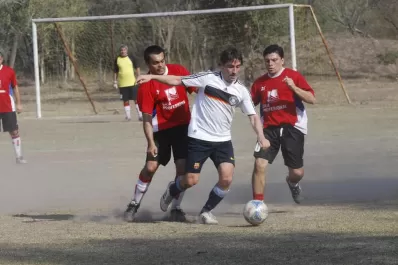 Regudef le ganó con justicia a Licenciados DLX