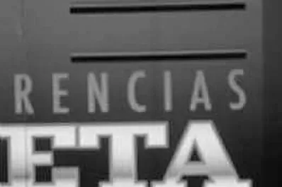 Charla sobre el futuro del país